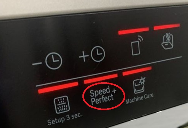 T&iacute;nh năng Speed Perfect + gi&uacute;p m&aacute;y rửa b&aacute;t phun nước li&ecirc;n tục
