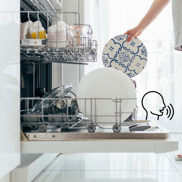 Chức năng điều khiển bằng giọng n&oacute;i đơn giản, tiện lợi